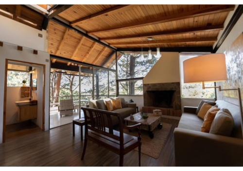 Otumba Apartamento | Luxurious & Modern Cabin in the Woods with Jacuzzi - Valle 1