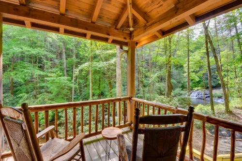 Cleveland Casa | Luxurious Mountain Cabin with Chestatee River Access