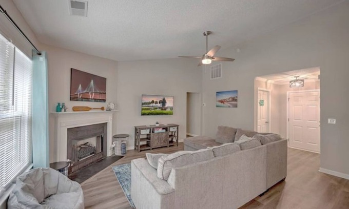 Goose Creek Casa | Luxurious Nautical Retreat Near Charleston & Beach