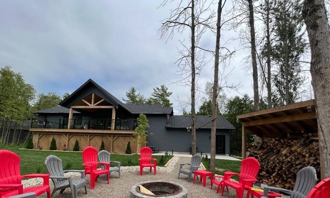 South Bruce Peninsula Cabaña | Luxurious New built Cottage