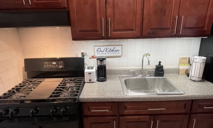 Freeport Apartamento | Luxurious NYC Retreat / Central Location / Wi-Fi