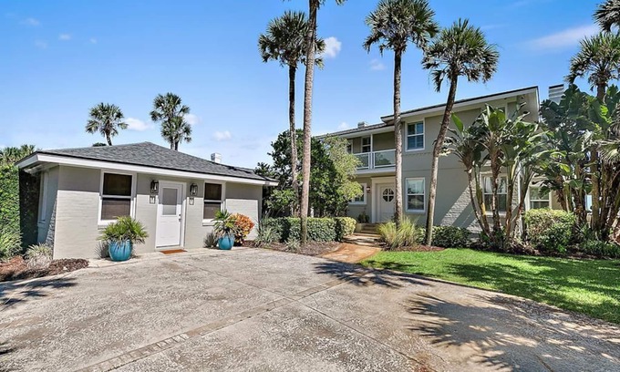 Ponte Vedra Beach Casa | Luxurious Oceanfront Home steps from The Ponte Vedra Inn & Club