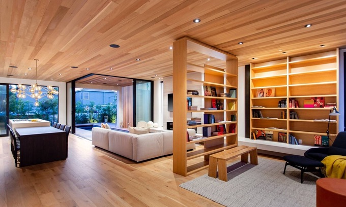 Venice Villa | Luxurious Ocean Oasis in Venice