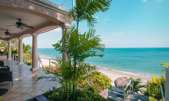 Boca Corona Apartamento | LUXURIOUS OCEANFRONT APARTMENT - NAUTILUS SUITE