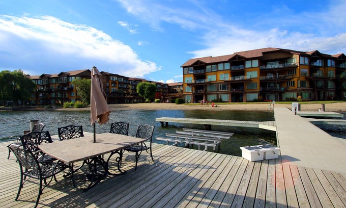 Westbank Condominio | Luxurious Okanagan Lakefront Condo