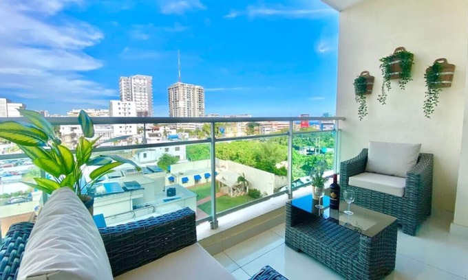 Downtown Santo Domingo Condominio | Luxurious One Bedroom Apt, King Bed, Full AC, Rooftop Lounge and Pool, Gym...