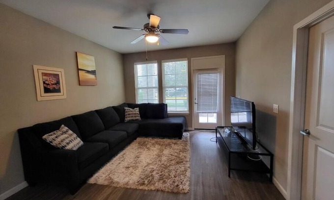 Southeast Orlando Apartamento | Luxurious one bedroom apartment