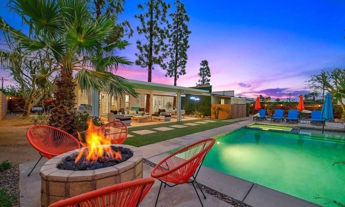Desert Park Estates Casa | Luxurious Palm Springs Getaway with Pool