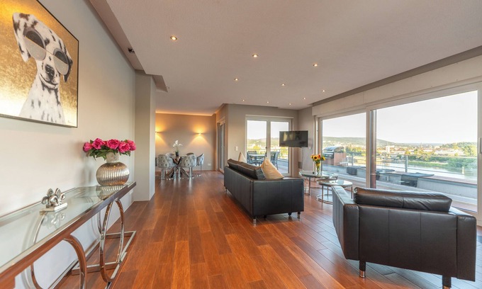 Lutzel Apartamento | Luxurious penthouse apartment with beautiful Moselle views