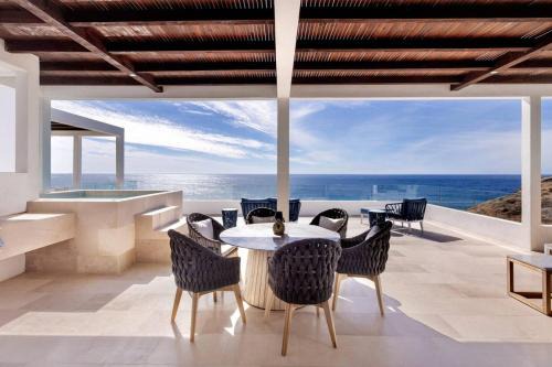 Cerritos Apartamento | Luxurious Penthouse, Steps from Cerritos Beach