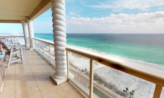 Pensacola Beach Condominio | Lujoso 3BR SkyHome con vistas panorámicas al mar, a pasos de la playa.