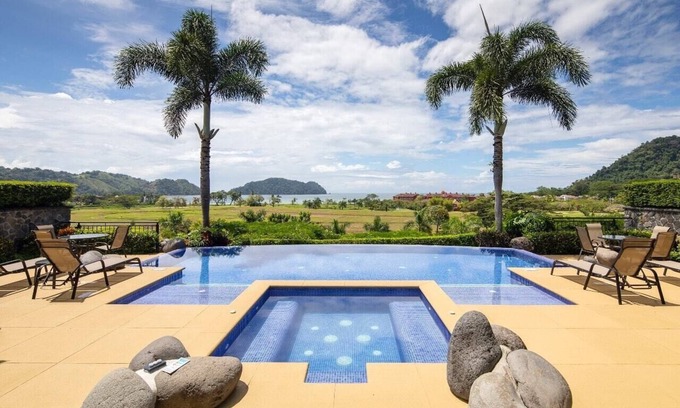 Herradura Villa | Luxurious private villa with panoramic ocean view