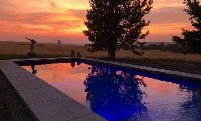 Waitsburg Casa | Puestas de sol junto a la piscina y finca privada, cerca de la ciudad