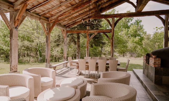 Mezos Casa | Luxurious property with Spa & Lake near the ocean