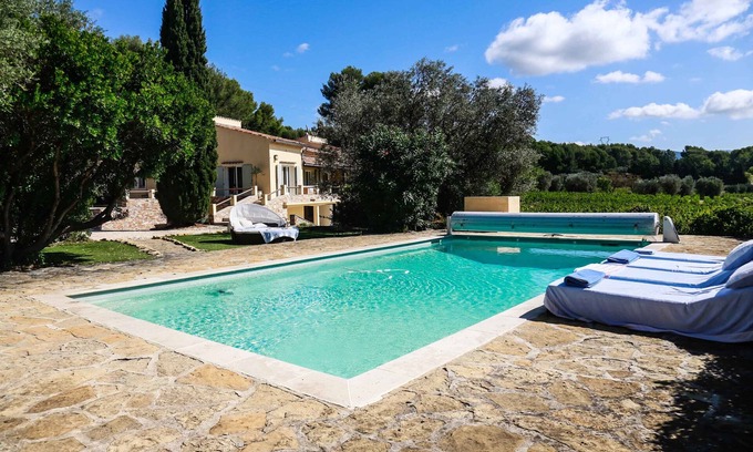 Le Brulat Casa | Parte inferior de villa independiente de 50 m2 con acceso a la piscina, pelota de golf