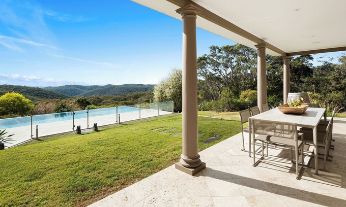 Terrey Hills Casa | Luxurious Resort Style Escape plus pool and tennis court