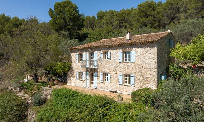 Callas Casa | Luxurious restored farmhouse with olive grove, swimming pool, and superb views