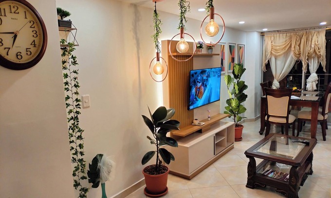 Belen Apartamento | Lujoso Refugio en Medellín: Apto de 3 Habitaciones, Mezcla Clásico y Moderno