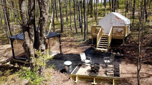 Cooperstown Otro | Luxurious Safari Tent in Cooperstown, NY - Perfect Glamping Spot for a Romantic Getaway