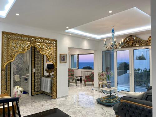 La Marsa Apartamento | Luxurious Sea View with Private Beach in Gammarth, Marsa