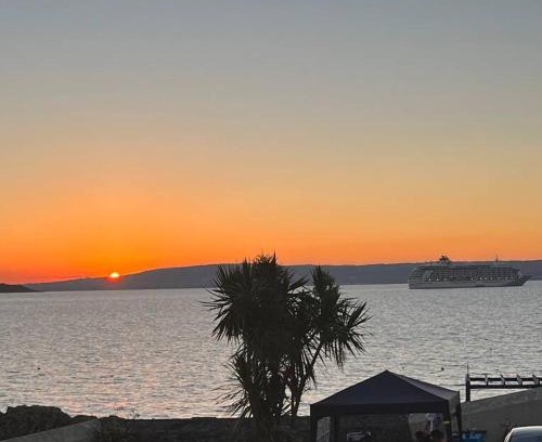 Bangor Apartamento | Luxurious Seaside Apartment