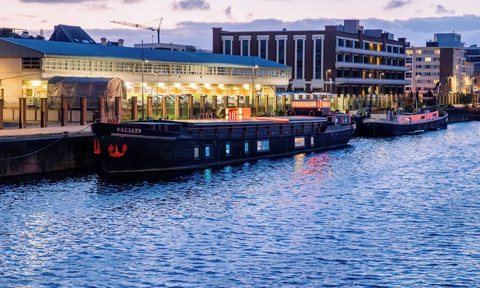 Heilig Kerst Alquiler De Eote | Luxurious ship with focus on relaxation for large groups: anything but ordinary