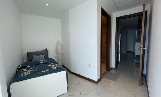 Dubai Festival City Casa | Luxurious Single Room- Olive
