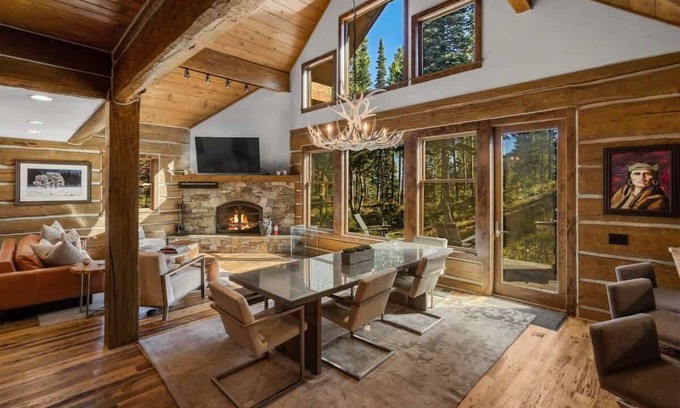 Powder Ridge Cabina | Luxurious Ski-In/Ski-Out Big Sky Powder Ridge