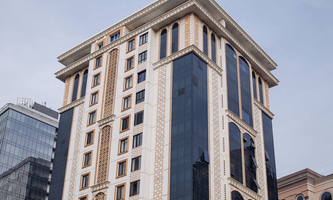 Dushanbe Apartamento | Luxurious & Spacious City-Centre Retreat with Breathtaking Views
