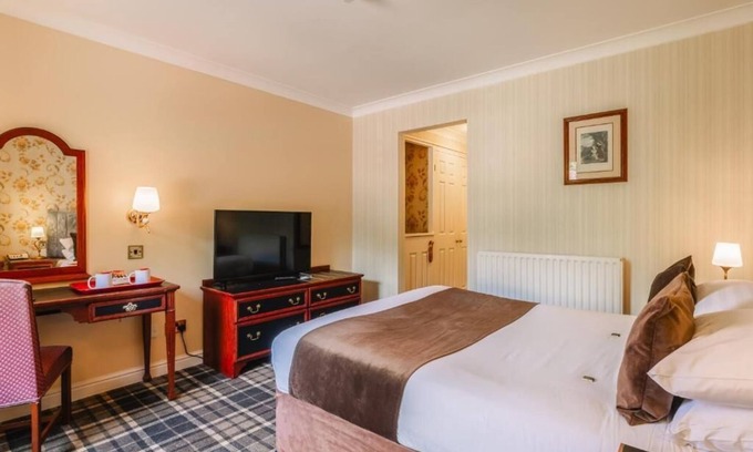 Ipswich Hotel | Luxurious Stay w/ Indoor Pool & Relaxing Wellness Amenities, Breakfast Included