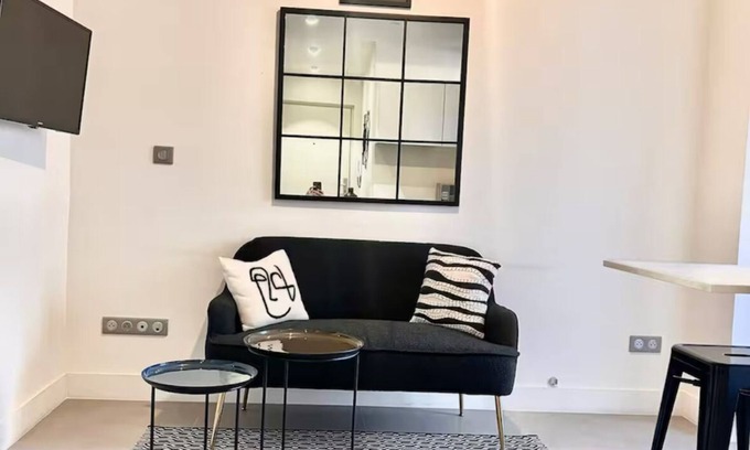 Lepante Quarter Apartamento | Luxurious Studio w/ separate sleeping area