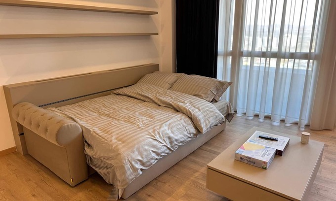 Tirgu Mures Apartamento | Luxurious studio with WiFi and AC in delightful Târgu Mureș