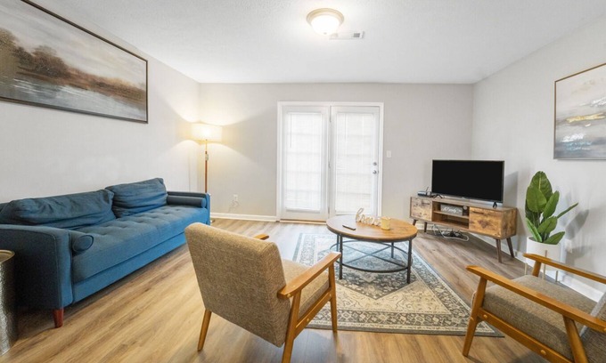 Martinez Casa | Luxurious Townhouse in a Gated Community