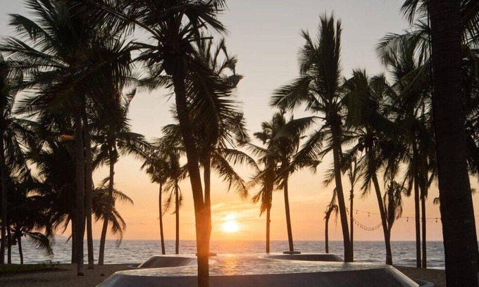 Barra de Potosí Condominio | Luxurious tropical villa facing the beach