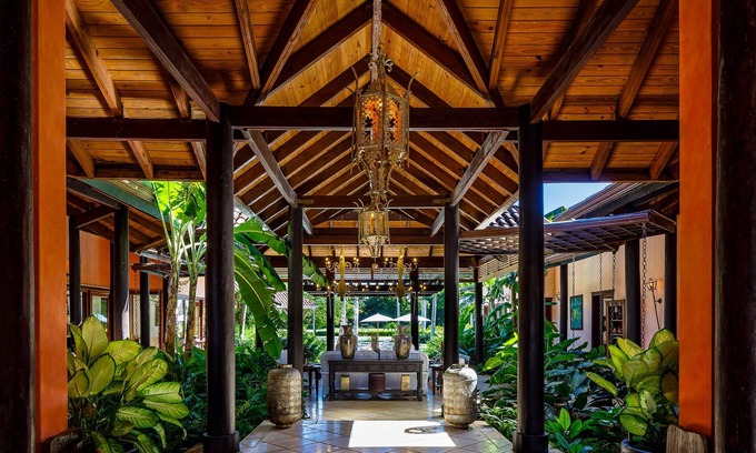 Los Mangos Villa | Villa del Encanto - 5 bdr - Near beach - Butler, cook, cleaning, golf cart