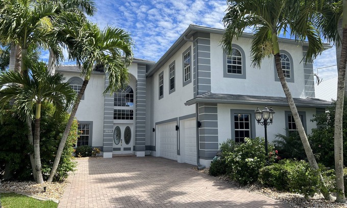 Caloosahatchee Villa | *** *** una ubicación única de 400 metros cuadrados situado en el río Caloosahatchee ***