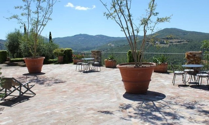 Spedalicchio Villa | Lujosa villa en la frontera entre Toscana y Umbría con capacidad para 28