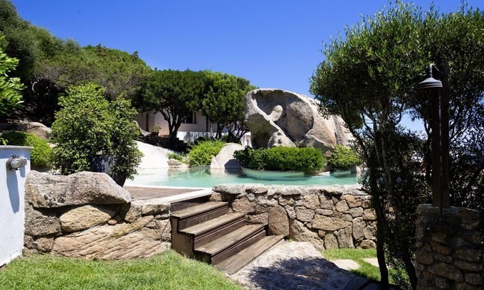 Punta Sardegna Villa | Lujosa villa "Porto Rafael puesta de sol" con vistas al mar, piscina, aire acondicionado y jardín