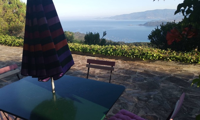 Calcatoggio Villa | Villa de lujo con impresionantes vistas panorámicas al mar y la montaña