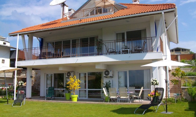 Varna Villa | villa de lujo con vistas al mar, piscina privada y capacidad para 8