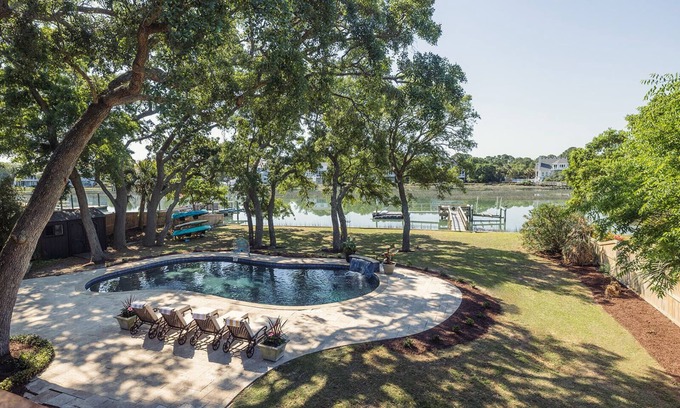 Folly Beach Casa | Luxurious Waterfront Getaway, minutes from Folly Beach