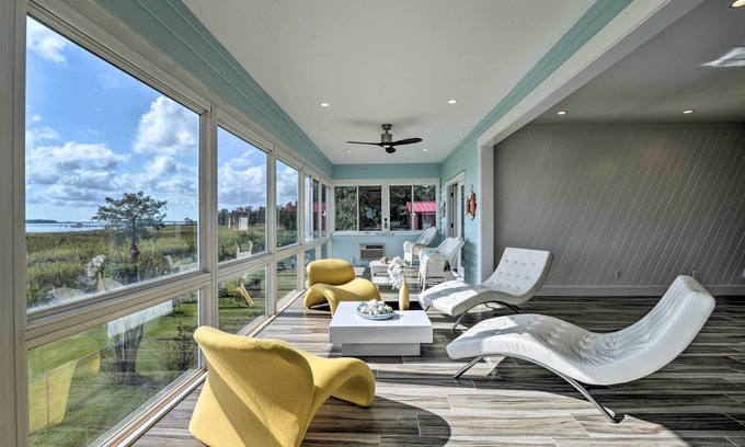 Georgetown Casa | ¡NUEVO! Lujoso refugio frente al mar con muelle privado.