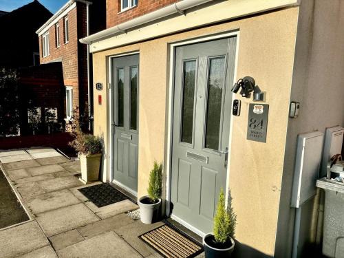 Wolverhampton Casa | Luxurious Wolverhampton Retreat with 4 Bedrooms