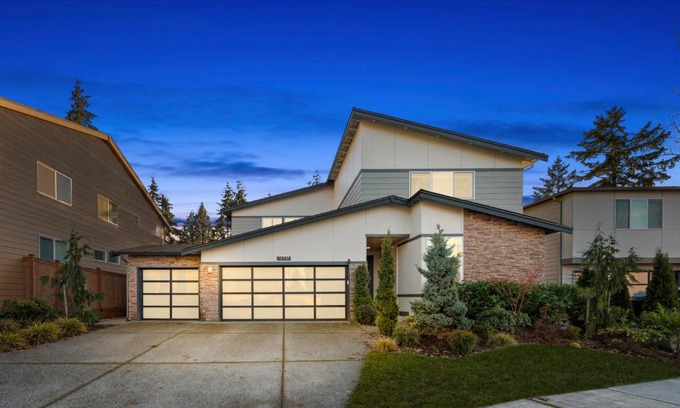 West Ridge Casa | Luxurious Woodinville WA Guest Suite for Rent