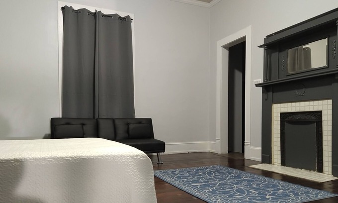 Winder Apartamento | LUXURY 1 BEDROOM SUITE w/ LARGE PRIVATE BATHROOM rm. 6