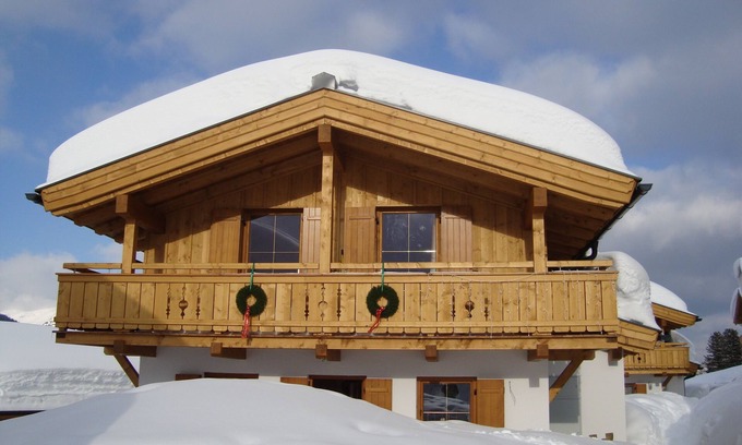 Hochkrimml Casa | Lujoso 10 pers. Almhaus en las inmediaciones del remonte y la pista de esquí de fondo a 1.700 m.