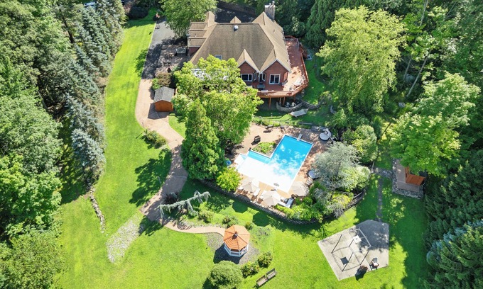 Stony Point Villa | Luxury 10BR Escape w/ Pool, Hot Tub & Game Lounge