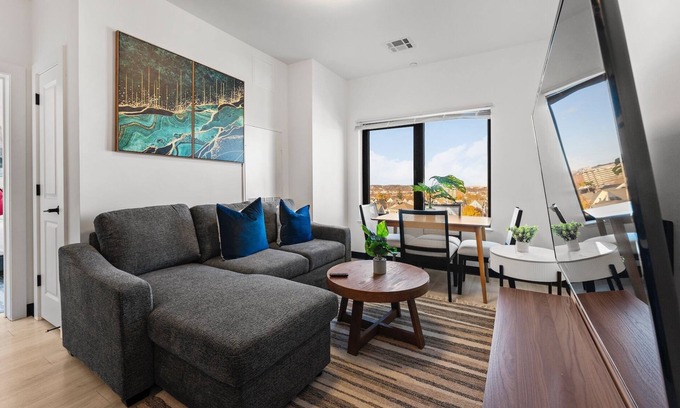 Everett Apartamento | Luxury 1BR Close to Boston 9627