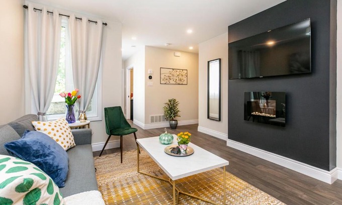 Lowertown Apartamento | Luxury 1BR w King Bed - Near Byward Market