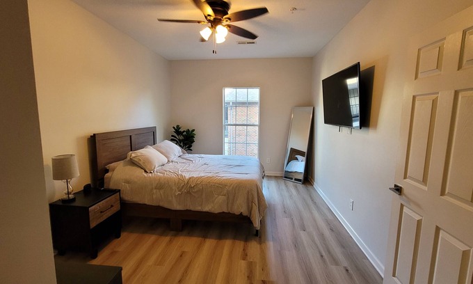 Dublin Condominio | Luxury 2 bed 2 bath condo in desirable area